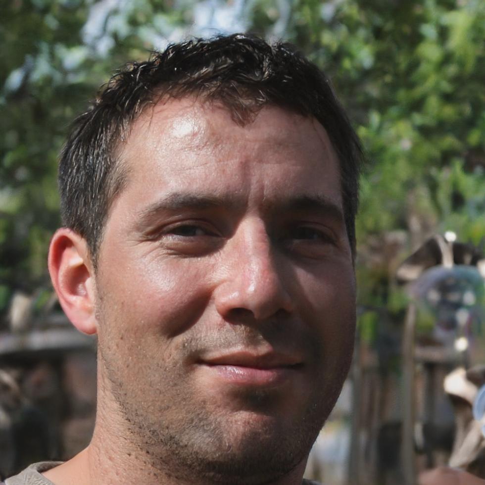Portrait de Marc-Antoine, spécialiste en analyse collaborative